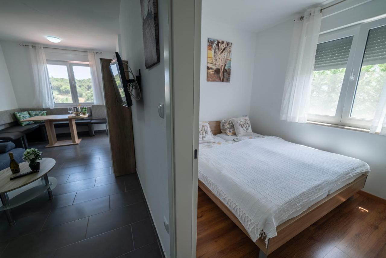 Apartments Adriana Pula Extérieur photo