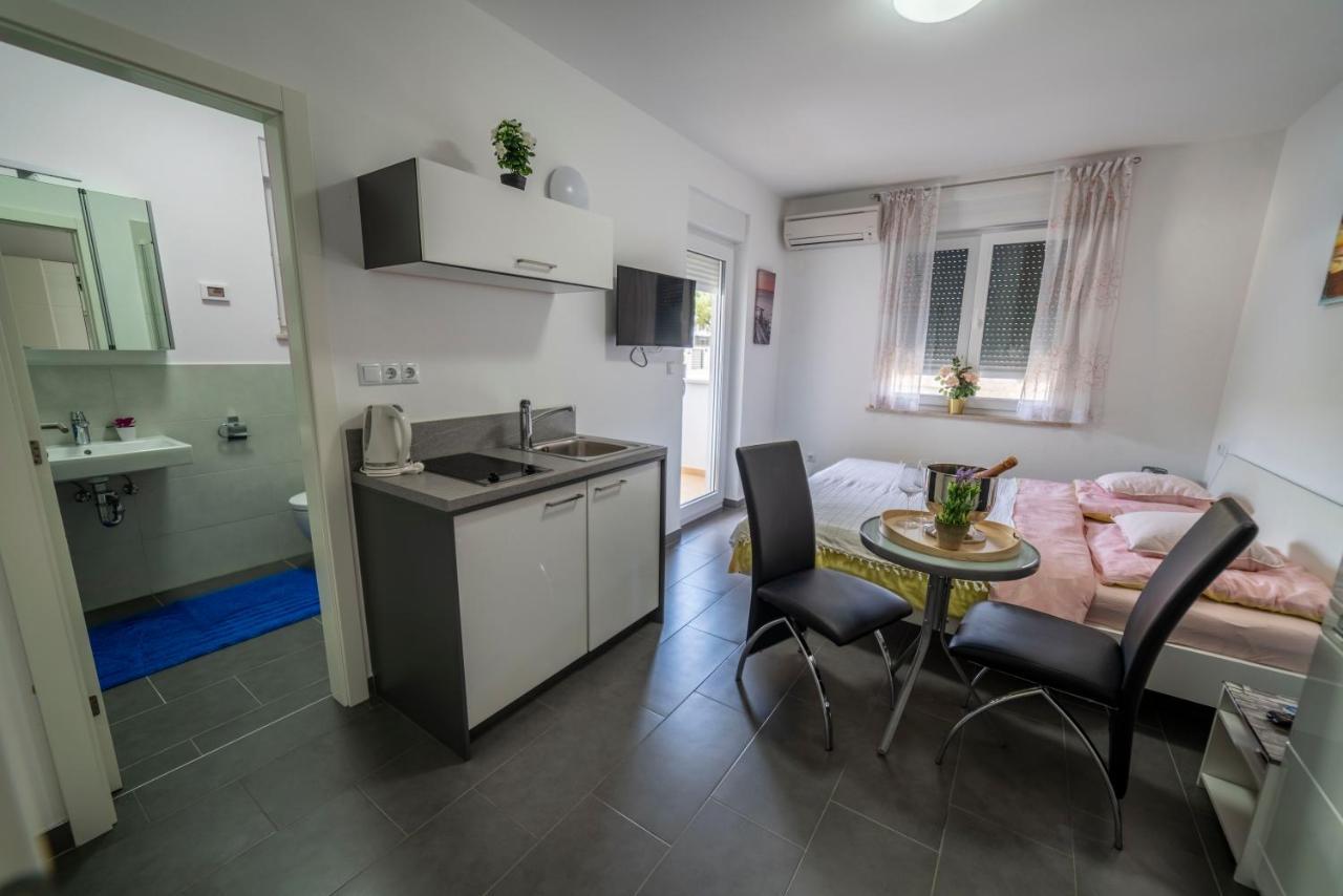 Apartments Adriana Pula Extérieur photo